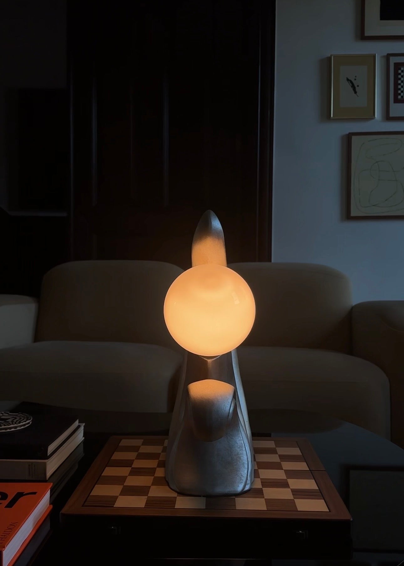 Ceramic Wave Globe Lamp